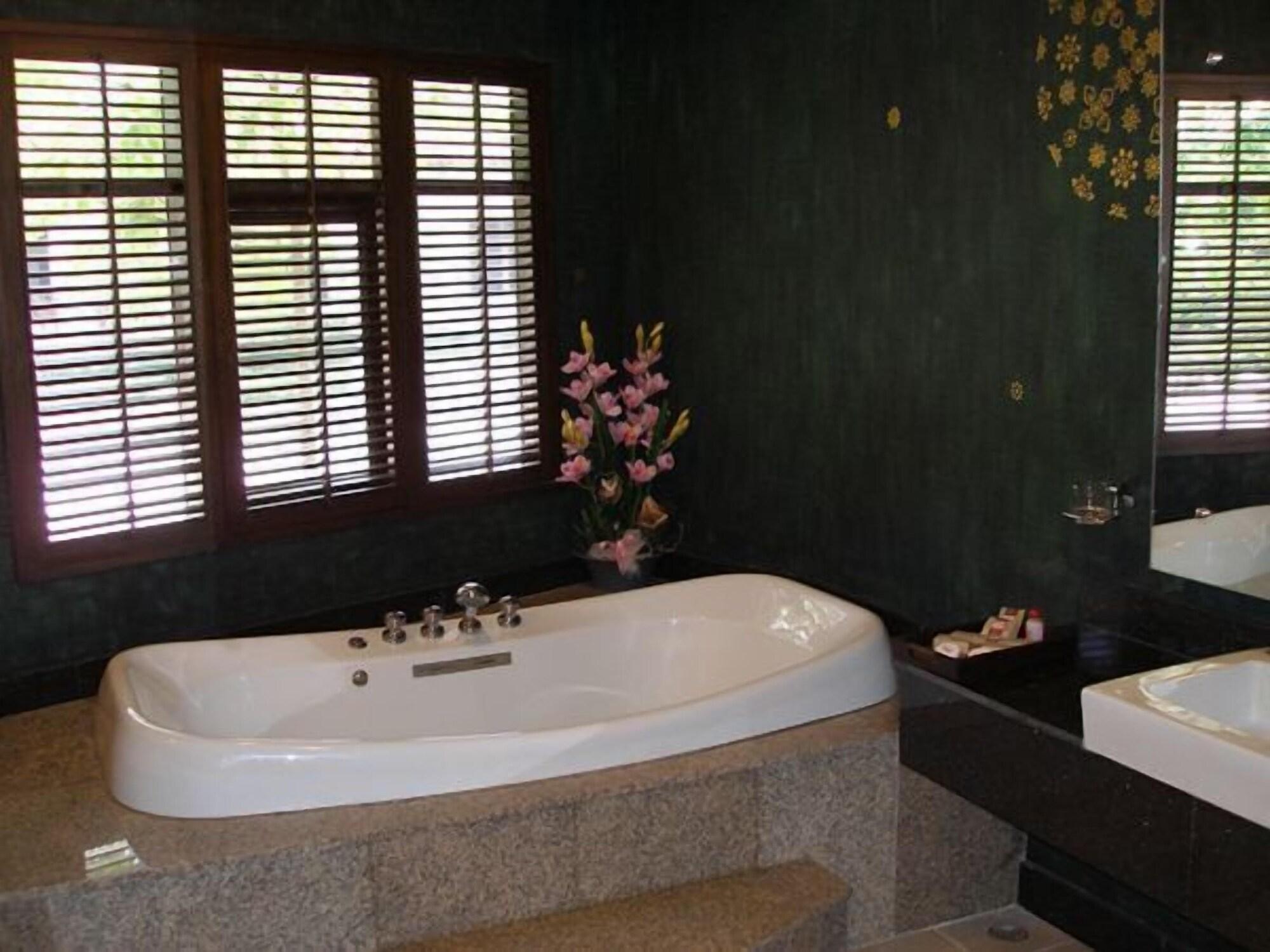 Siam Society And Resort Bangkok