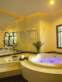 Siam Society And Resort Bangkok
